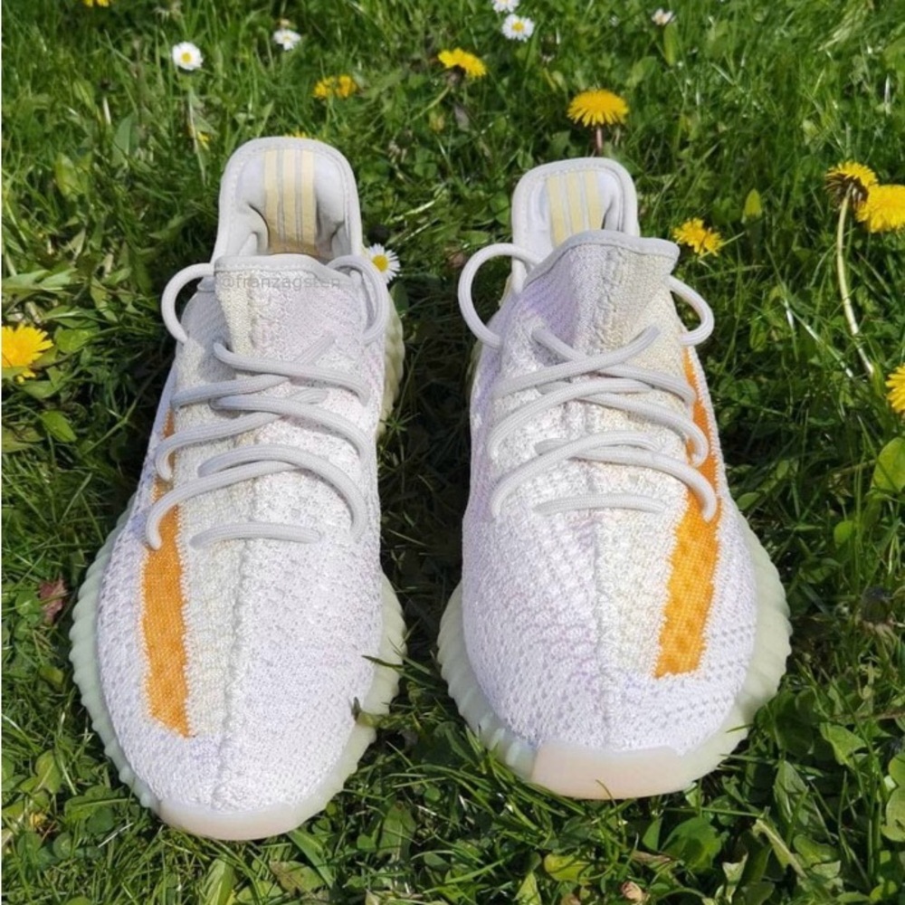YEEZY Boost 350 V2 'Light'